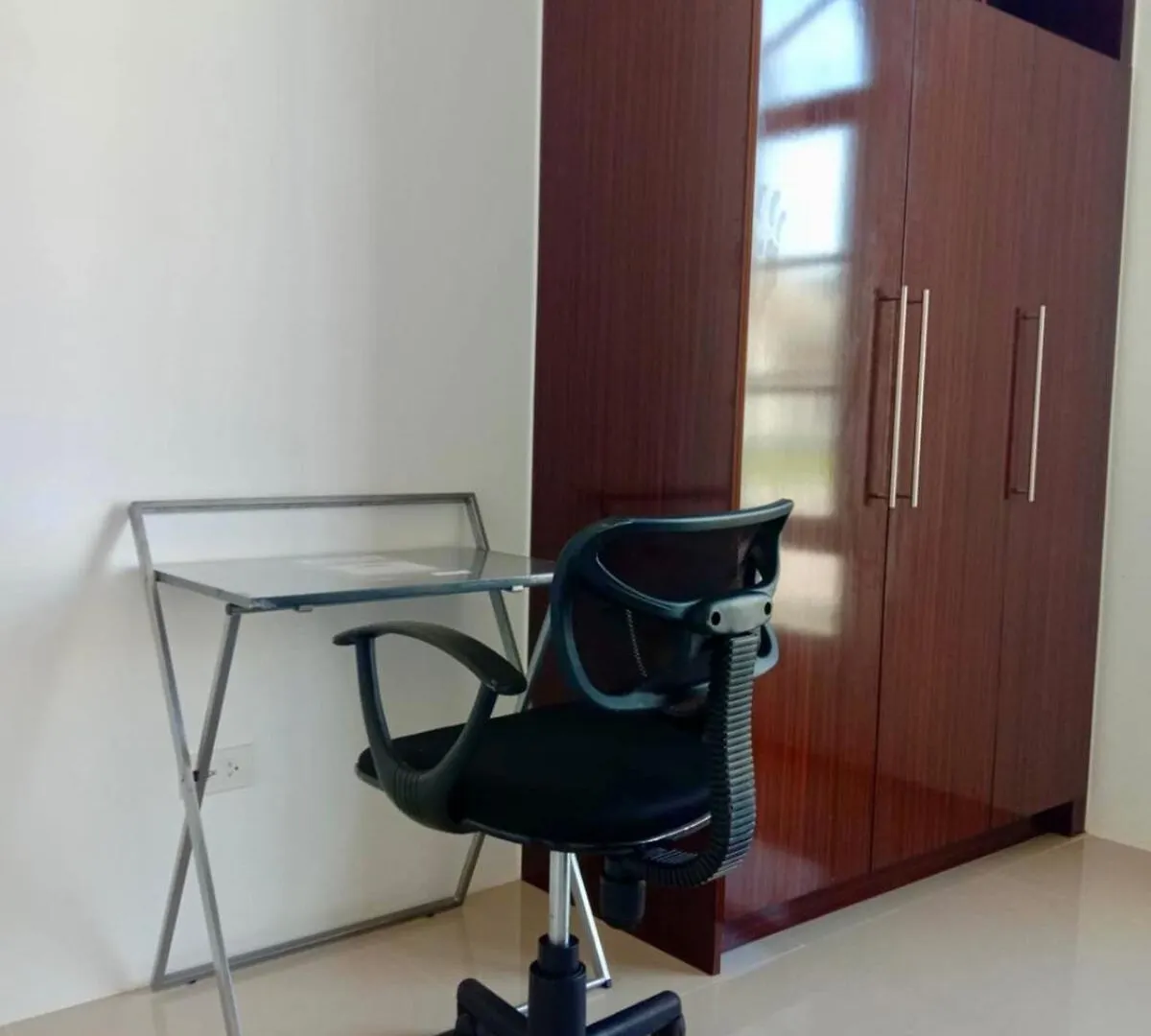 Eds Spacious 3-Bedroom 2-Full Bathroom House With Wifi, Ac And Pool Tinago 0*,